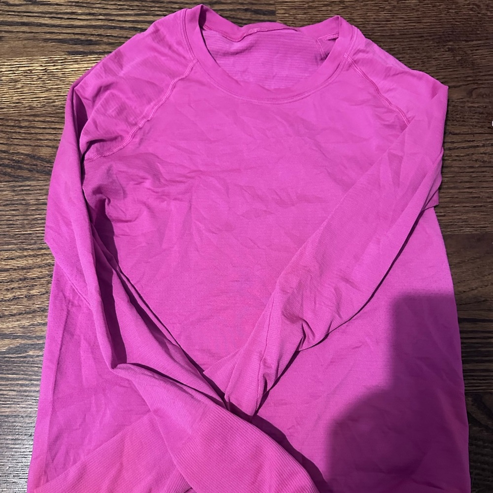 Hot pink Lululemon long sleeve swiftly tech